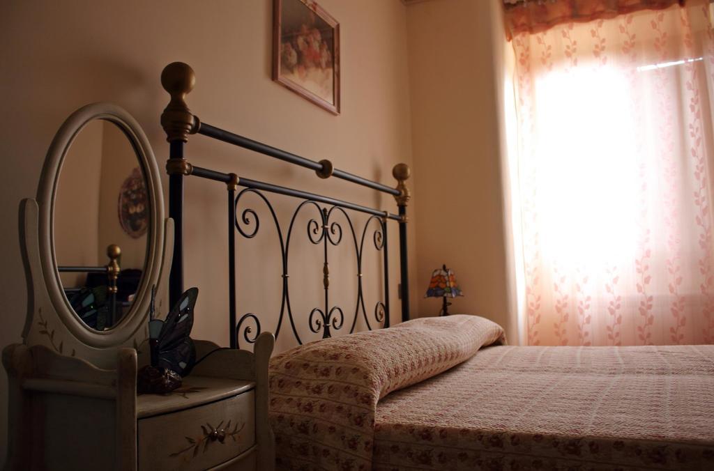 Appartamento Vacanze Magnolia E Glicine トゥオーロ・スル・トラジメーノ エクステリア 写真